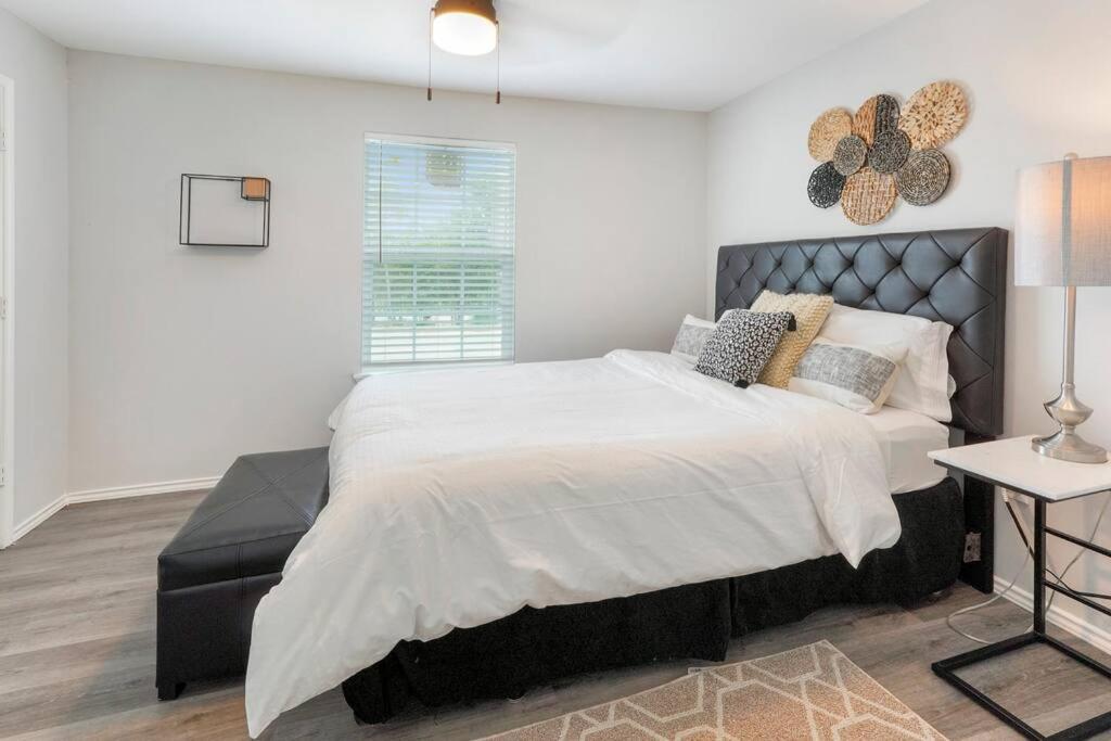 Cozy Two Bedroom Home Minutes From Downtown! ฮูสตัน ภายนอก รูปภาพ