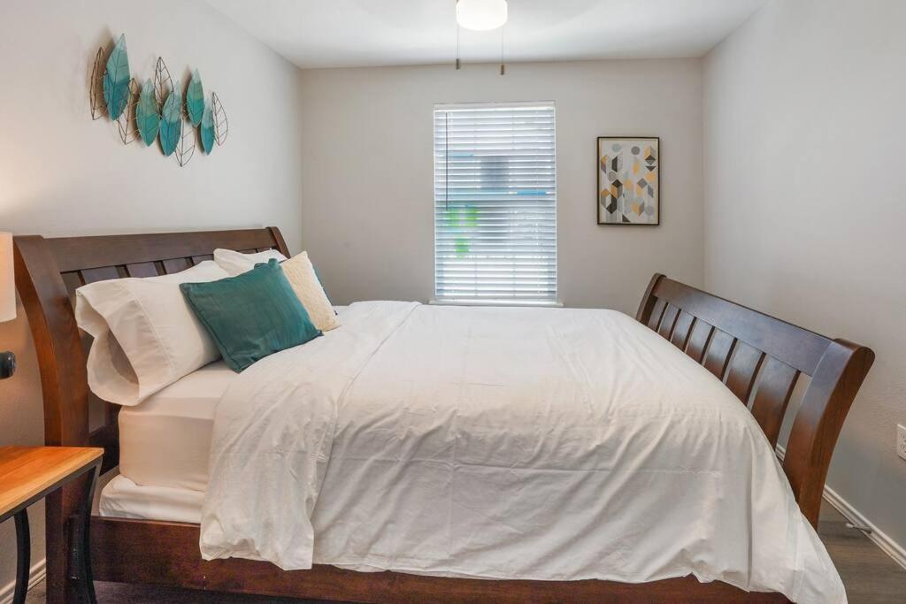 Cozy Two Bedroom Home Minutes From Downtown! ฮูสตัน ภายนอก รูปภาพ